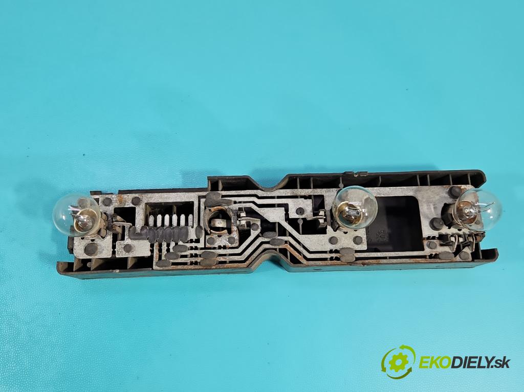 Vw LT II 1996-2006 2.5 tdi 109 hp manual 80 kW 2461 cm3 5- světlo zadní pravé  (Klika dveří ostatní)