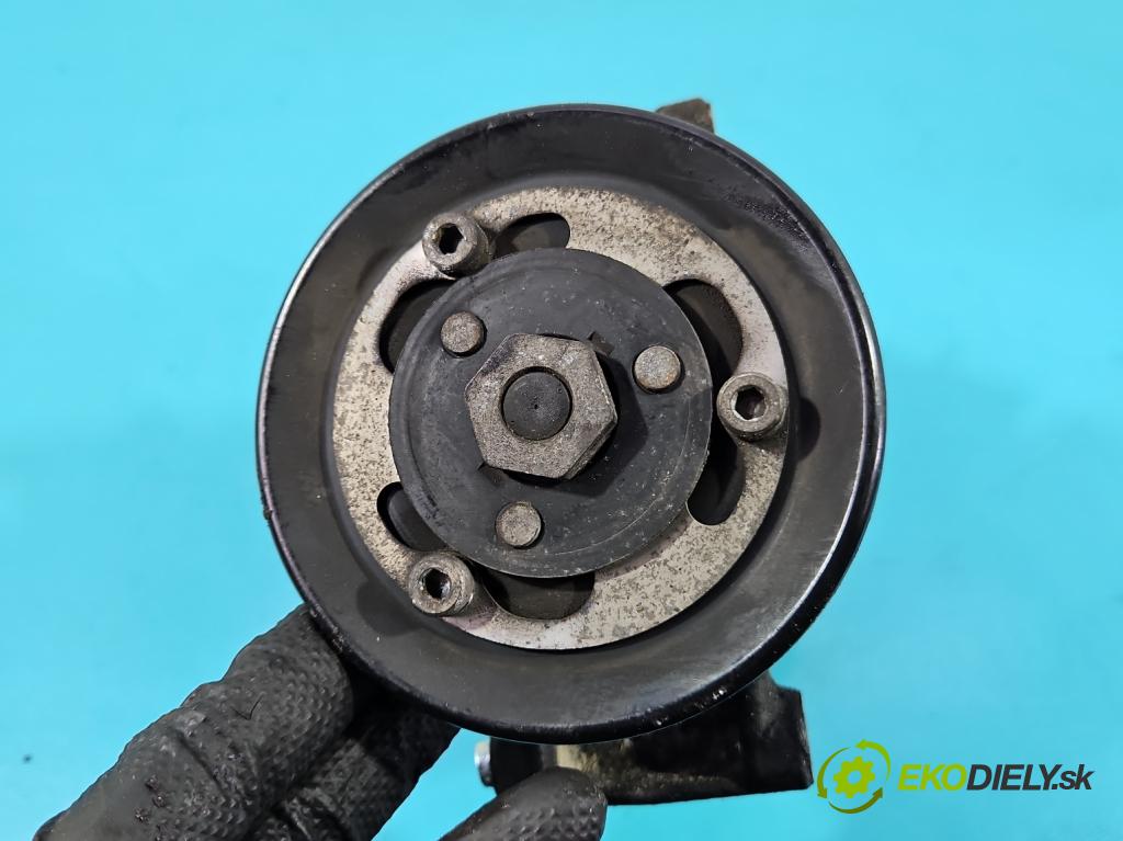 Vw Passat B8 2014 - 2.0 tdi 150 HP automatic 110 kW 1968 cm3 5- Kompresor: klimatizácie 5Q0820803F (Kompresor klimatizácie)