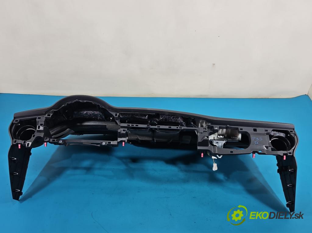 Toyota Auris II 2012-2018 1.6 16V 132 hp manual 97 kW 1598 cm3 5- kokpit,přistrojova deska 