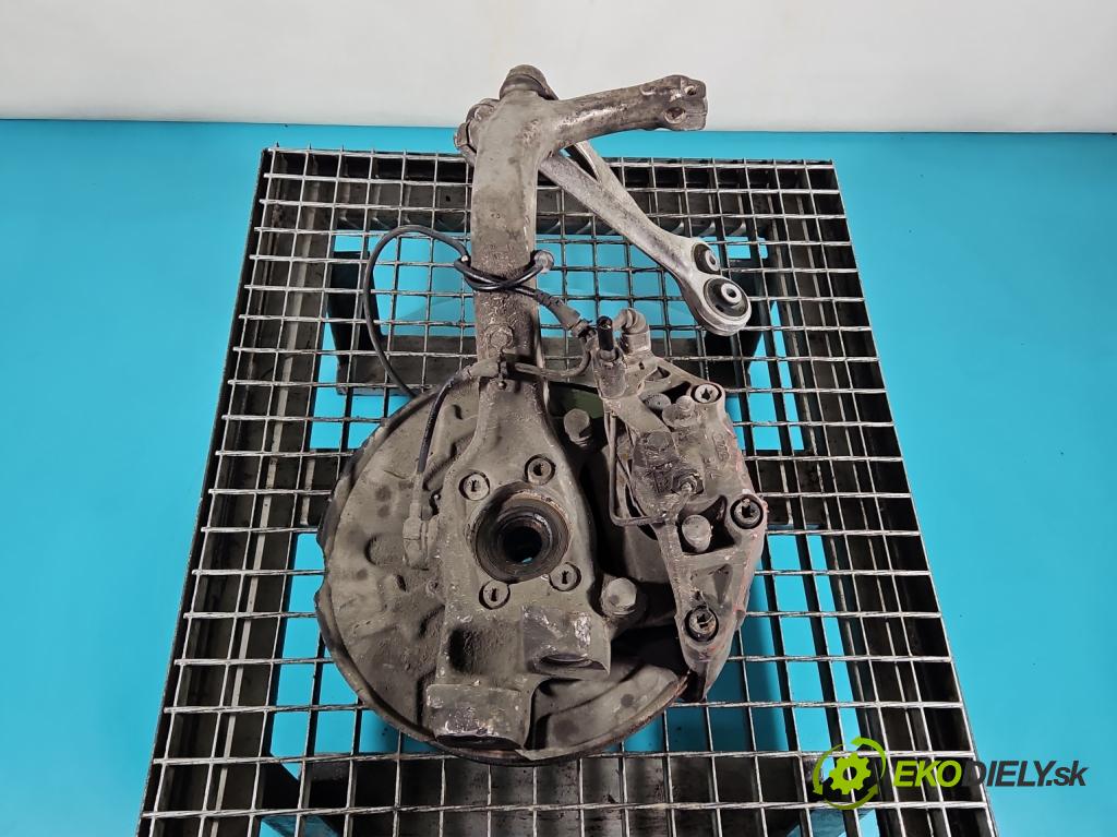 Audi A4 B7 2004-2008 3.0 tdi BKN: 204 HP automatic 150 kW 2967 cm3 5- náboj pravé  (Náboj kolesa)