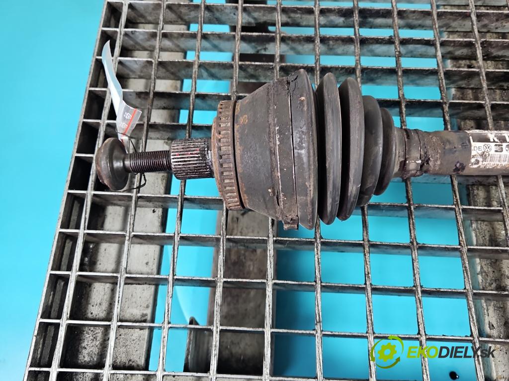 Audi A4 B7 2004-2008 3.0 tdi BKN: 204 HP automatic 150 kW 2967 cm3 5- poloos predné ľavé 8E0407271BA