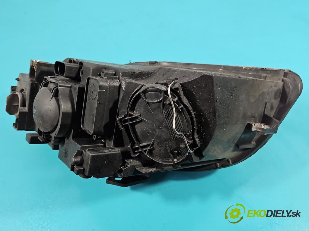 Audi A4 B7 2004-2008 3.0 tdi BKN: 204 hp automatic 150 kW 2967 cm3 5- světlo pravý  (Pravé přední světlo)
