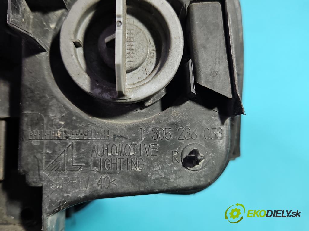 Audi A4 B7 2004-2008 3.0 tdi BKN: 204 HP automatic 150 kW 2967 cm3 5- Reflektor: pravý  (Svetlo predné pravé)