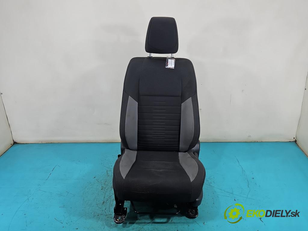 Toyota Auris II 2012-2018 1.6 16V 132 hp manual 97 kW 1598 cm3 5- Sedadlo levý  (Sedadlo)