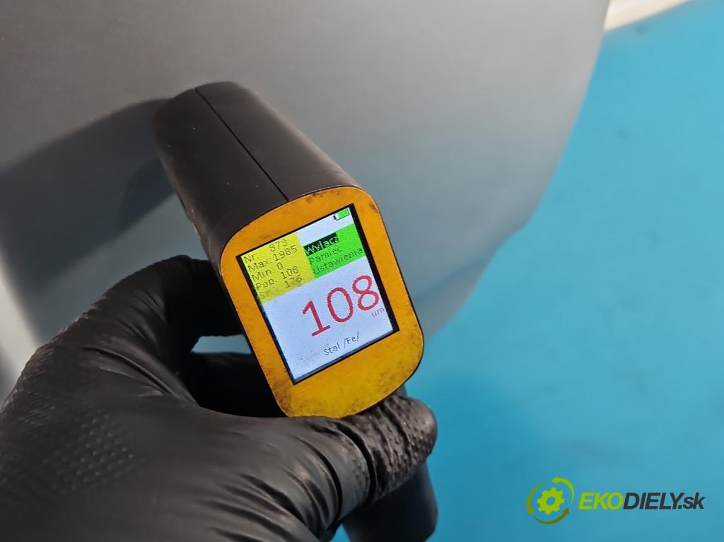 Toyota Auris II 2012-2018 1.6 16V 132  HP manual 97 kW 1598 cm3 5- zadna kufor  (Kapota zadná (kufor))