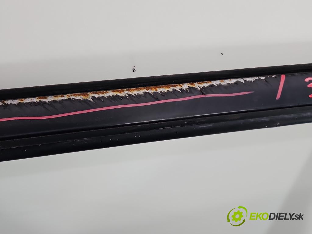 Toyota Auris II 2012-2018 1.6 16V 132 HP manual 97 kW 1598 cm3 5- dvere zadné ľavé (Kľučka dverí ostatné)