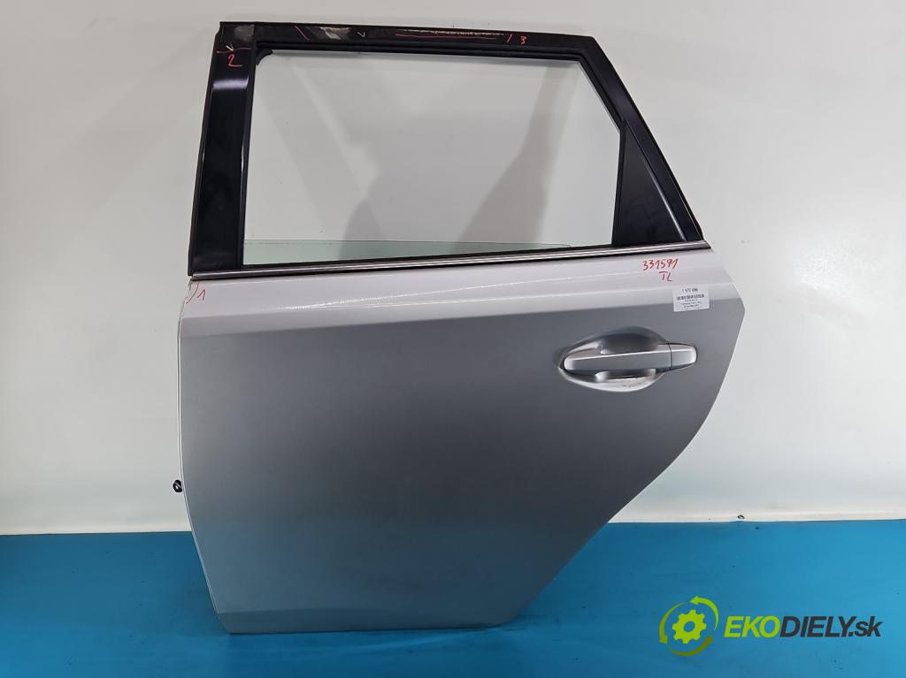 Toyota Auris II 2012-2018 1.6 16V 132 HP manual 97 kW 1598 cm3 5- dvere zadné ľavé (Kľučka dverí ostatné)