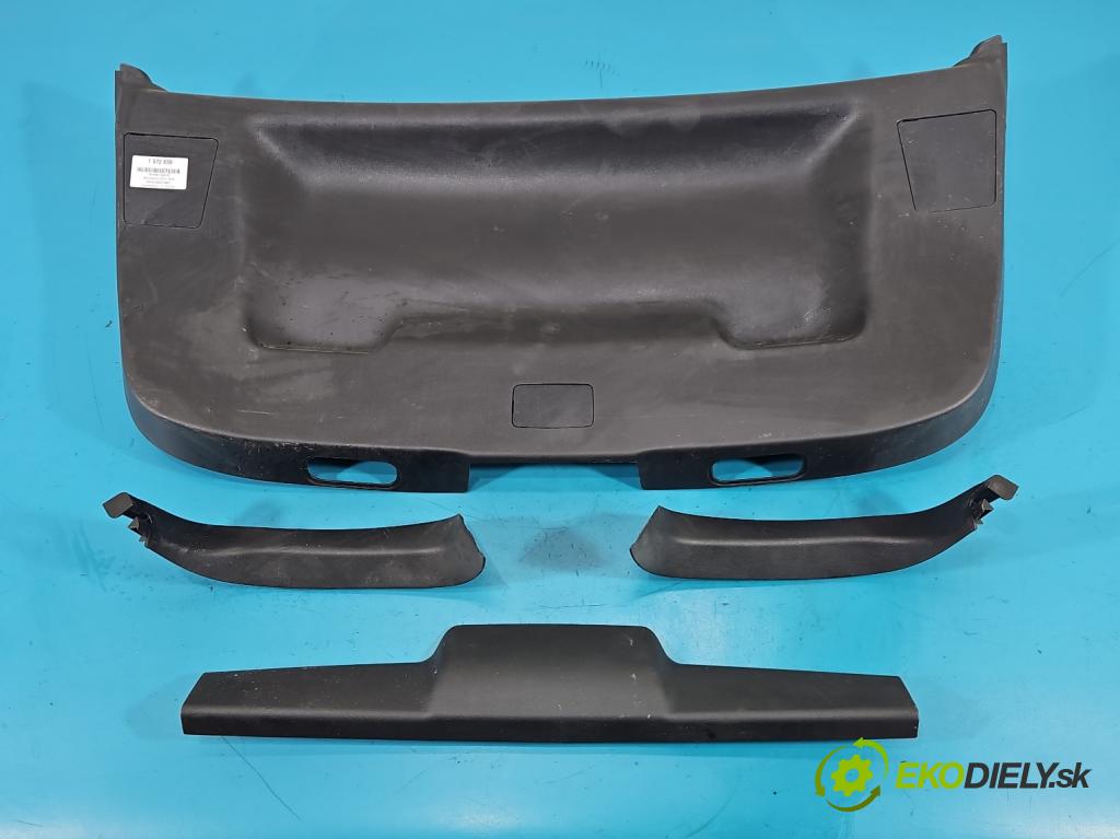 Toyota Auris II 2012-2018 1.6 16V 132 hp manual 97 kW 1598 cm3 5- Tapacír: kufrových dveří 08824