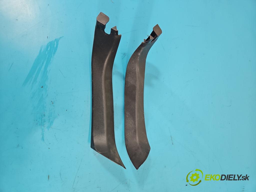 Toyota Auris II 2012-2018 1.6 16V 132  HP manual 97 kW 1598 cm3 5- Čalounictví: kufrové dvere 08824