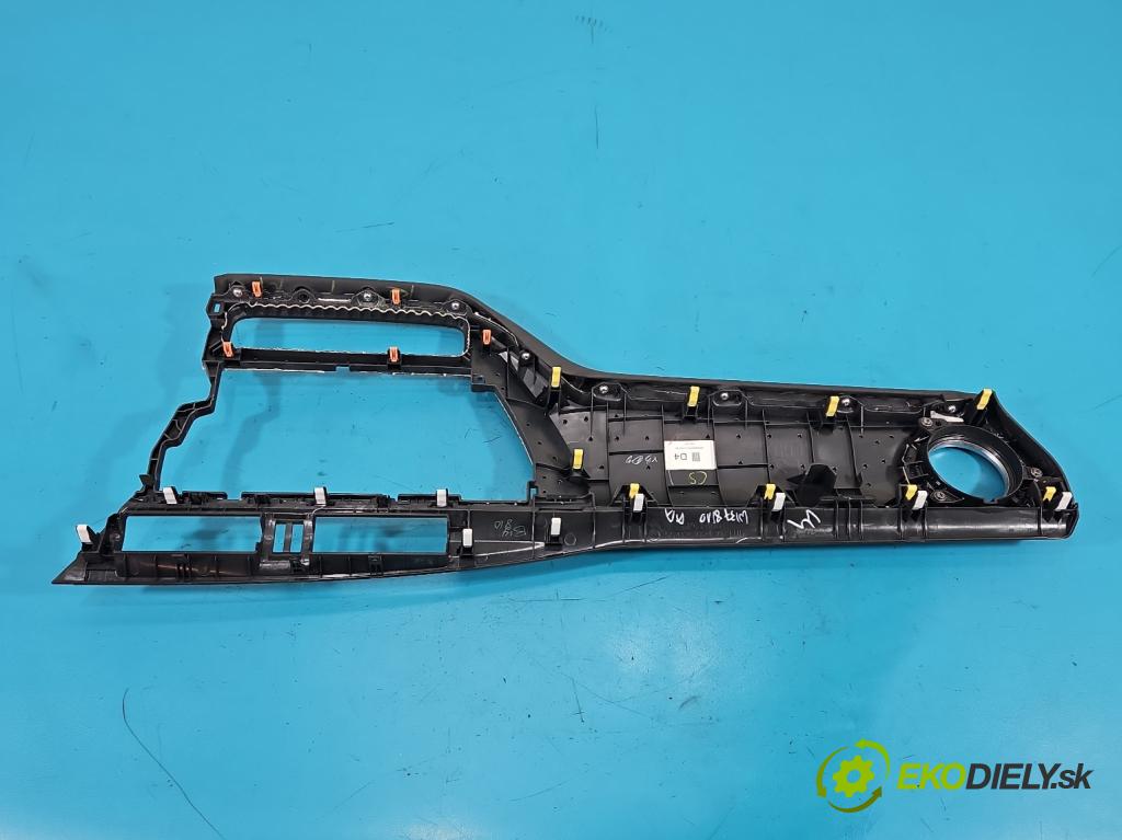 Toyota Auris II 2012-2018 1.6 16V 132  HP manual 97 kW 1598 cm3 5- lišta ozdobná vnitŕní: 55403-02230