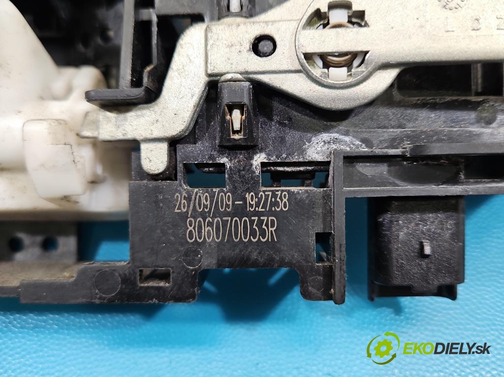 Renault Megane III 2008-2016 2.0 Tce 179KM manual 132 kW 1998 cm3 5- rukoväť predné ľavé mimo: 806070033R (Kľučka dverí vonkajšia predná ľavá)