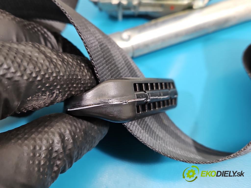 Renault Megane III 2008-2016 2.0 Tce 179KM manual 132 kW 1998 cm3 5- pas bezpečnosť: predné pravý