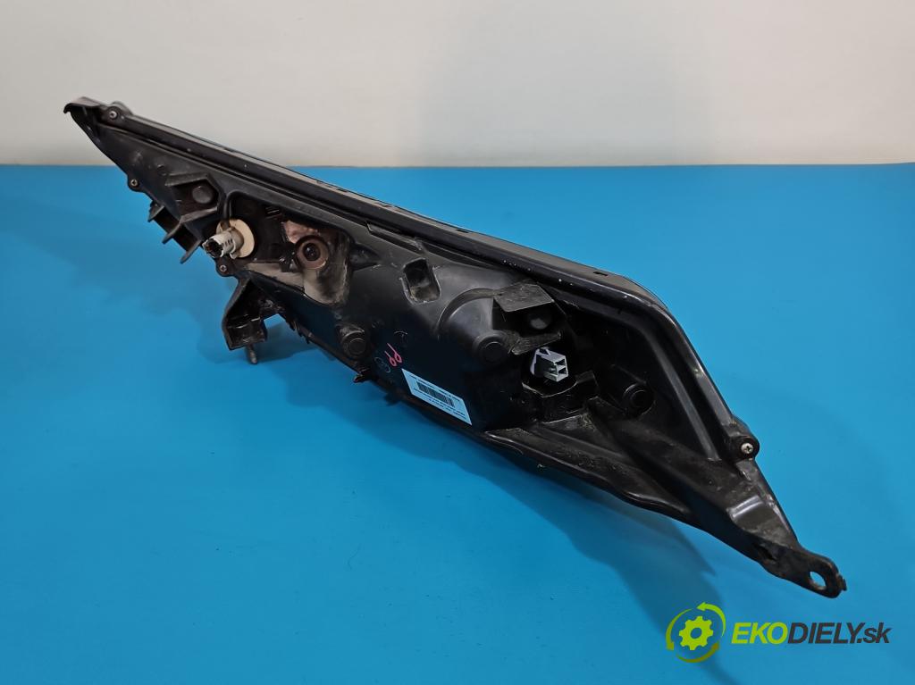 Nissan Juke I 2010-2019 1.5 dci K9K 110 HP manual 81 kW 1461 cm3 5- Reflektor: pravý FACM0110000UK (Svetlo predné pravé)