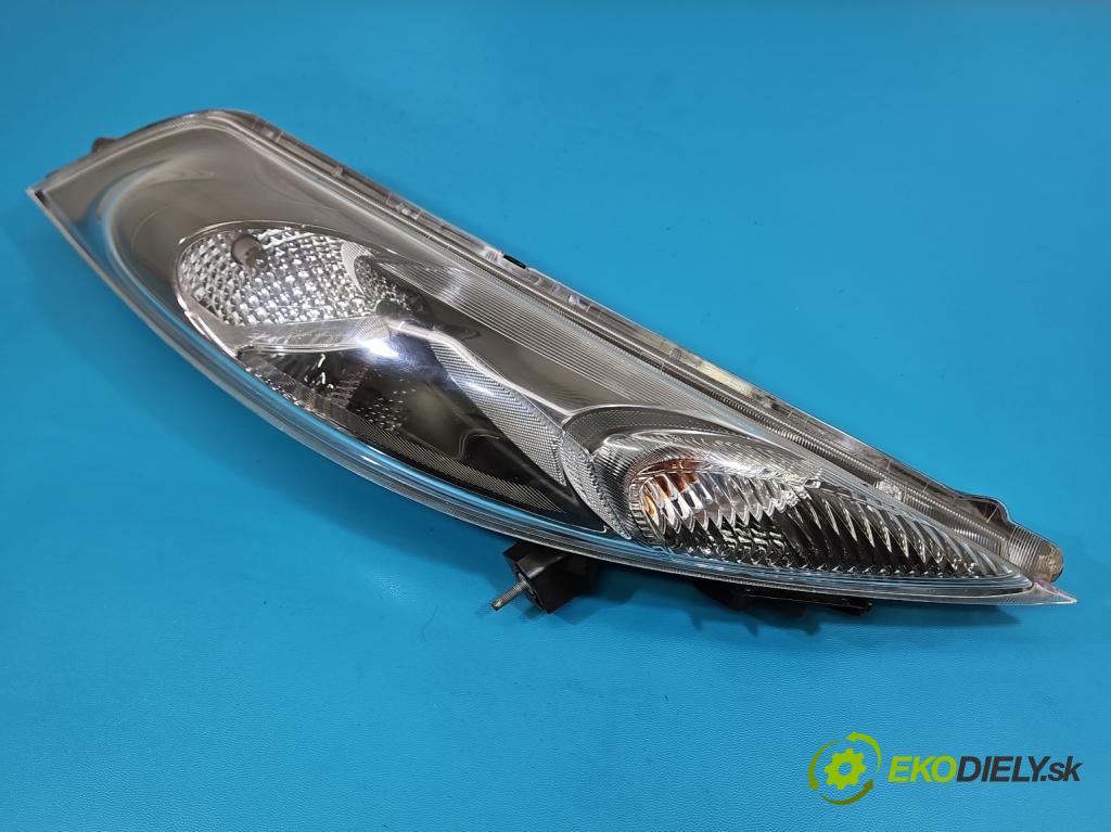 Nissan Juke I 2010-2019 1.5 dci K9K 110 hp manual 81 kW 1461 cm3 5- světlo pravý FACM0110000UK (Pravé přední světlo)