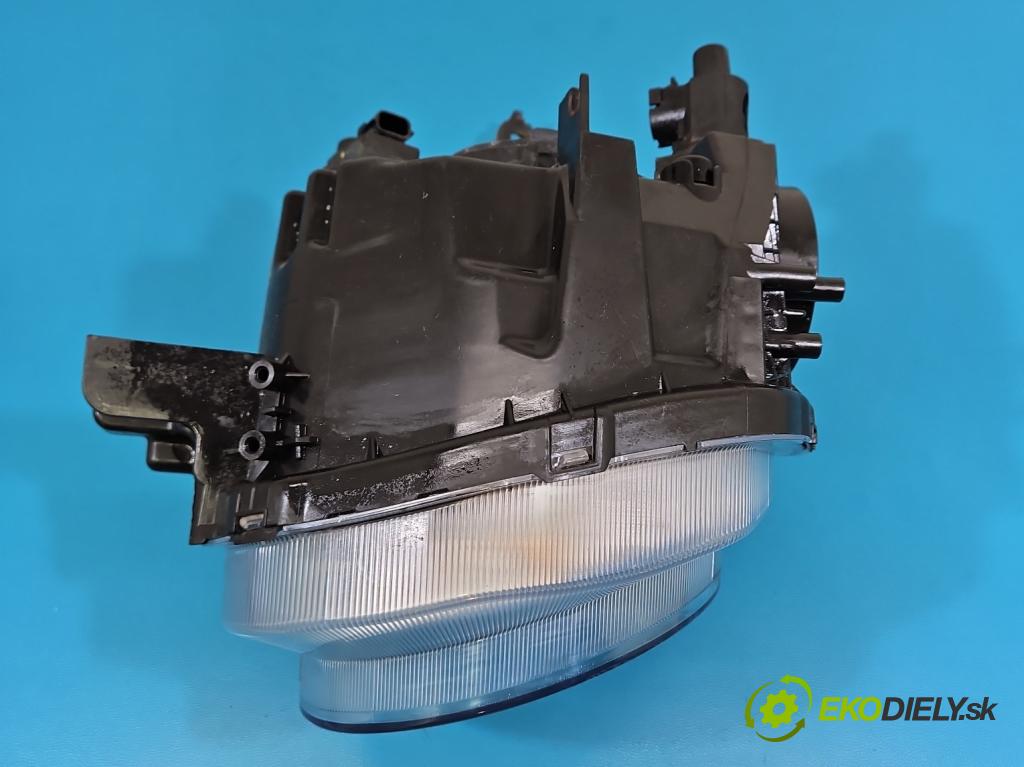 Nissan Juke I 2010-2019 1.5 dci K9K 110 HP manual 81 kW 1461 cm3 5- Reflektor: pravý 215-11D8R-LD-EM (Svetlo predné pravé)