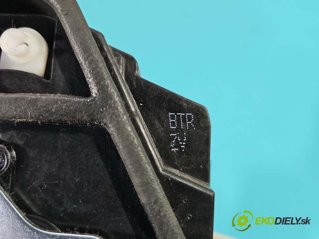 Bmw 3 F30 2011-2018 2.0d N47D20 184hp automatic 135 kW 1995 cm3 5- zámok predné pravý 7229458