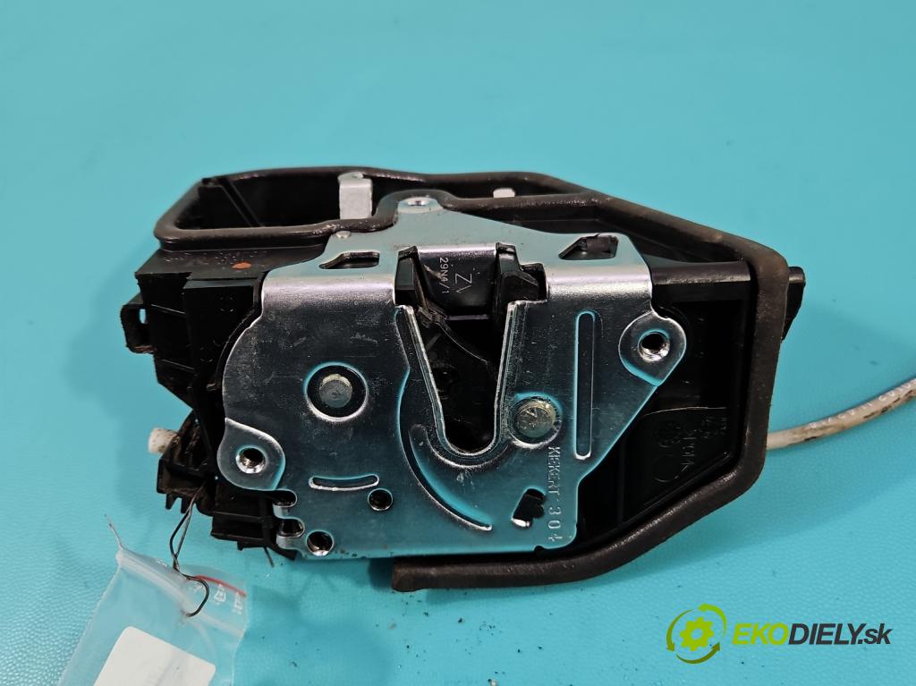 Bmw 3 F30 2011-2018 2.0d N47D20 184hp automatic 135 kW 1995 cm3 5- zámok predné pravý 7229458