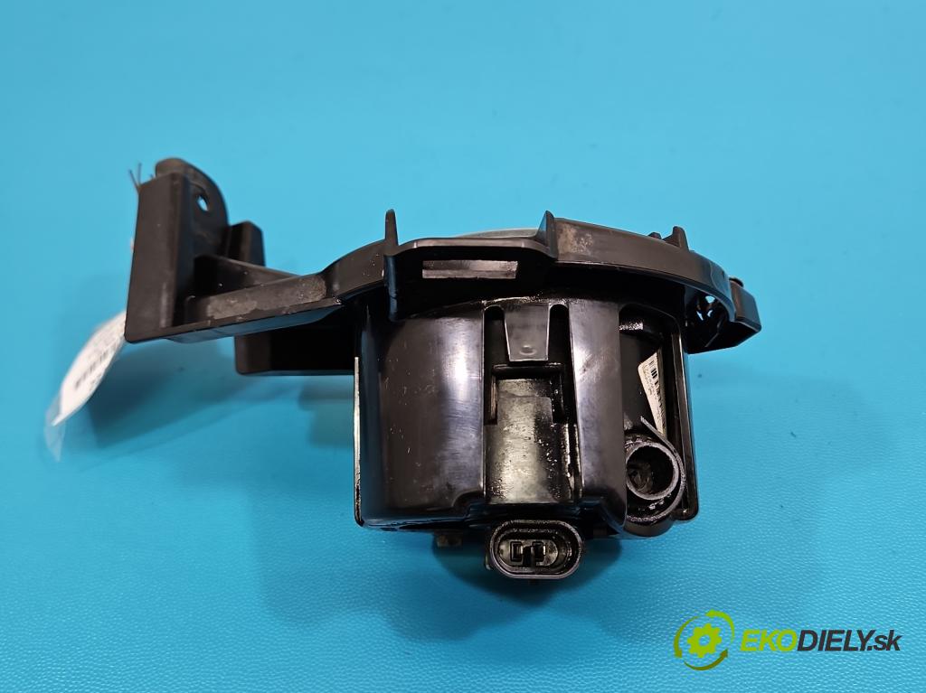 Nissan Juke I 2010-2019 1.5 dci K9K 110 HP manual 81 kW 1461 cm3 5- Halogen ľavý 89208203 (Kľučka dverí ostatné)
