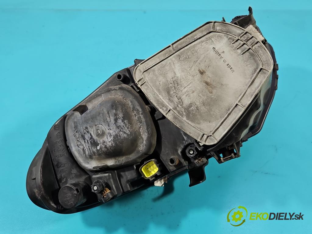 Chrysler Voyager IV 2000-2007 2.8 crd: 150 HP automatic 110 kW 2776 cm3 5- Reflektor: pravý 04857830ACI (Svetlo predné pravé)