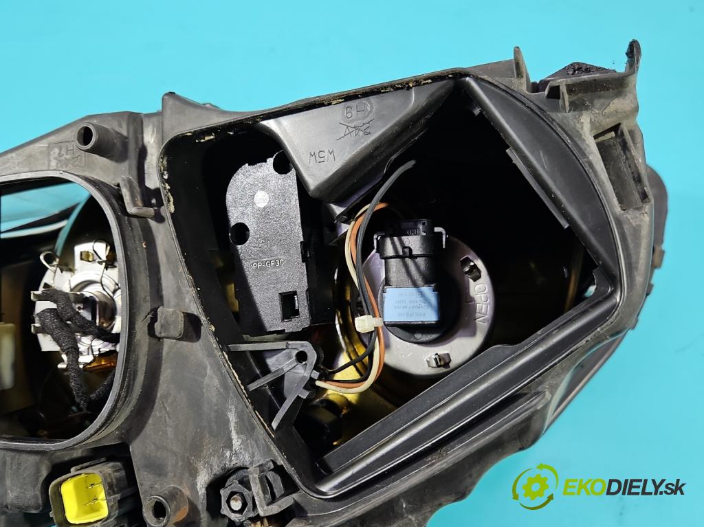 Chrysler Voyager IV 2000-2007 2.8 crd: 150 HP automatic 110 kW 2776 cm3 5- Reflektor: pravý 04857830ACI (Svetlo predné pravé)