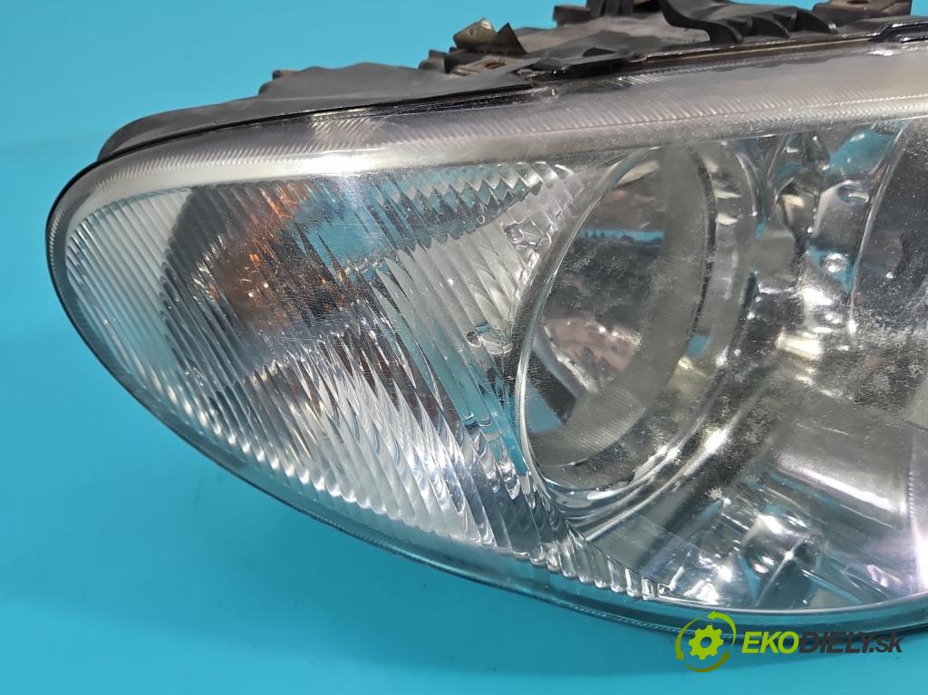 Chrysler Voyager IV 2000-2007 2.8 crd: 150 HP automatic 110 kW 2776 cm3 5- Reflektor: pravý 04857830ACI (Svetlo predné pravé)
