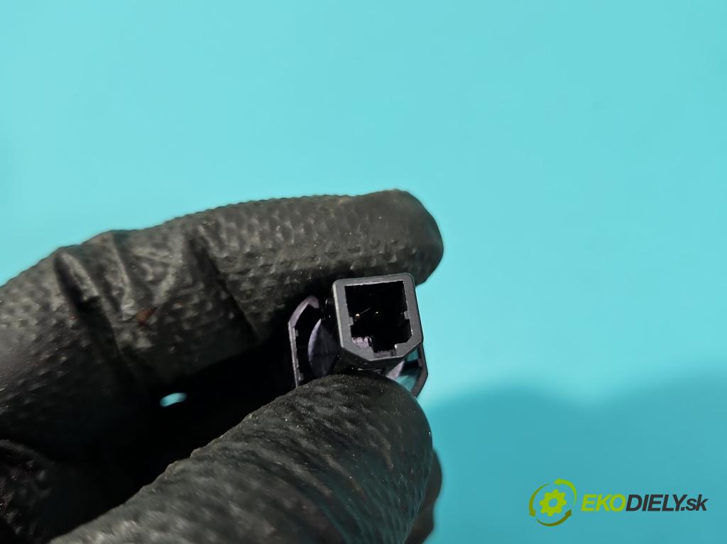 Nissan Juke I 2010-2019 1.5 dci K9K 110 hp manual 81 kW 1461 cm3 5- snímač stmívání