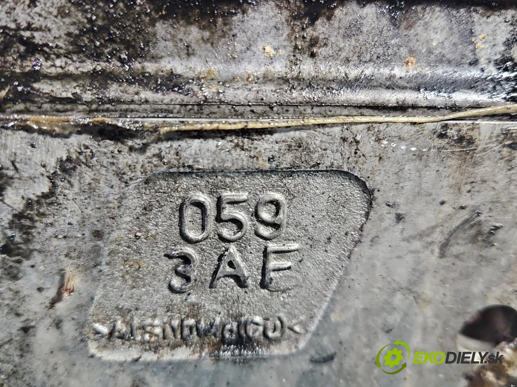 Audi A4 B7 2004-2008 3.0 tdi BKN: 204 HP automatic 150 kW 2967 cm3 5- Hlava: motora 0593AF