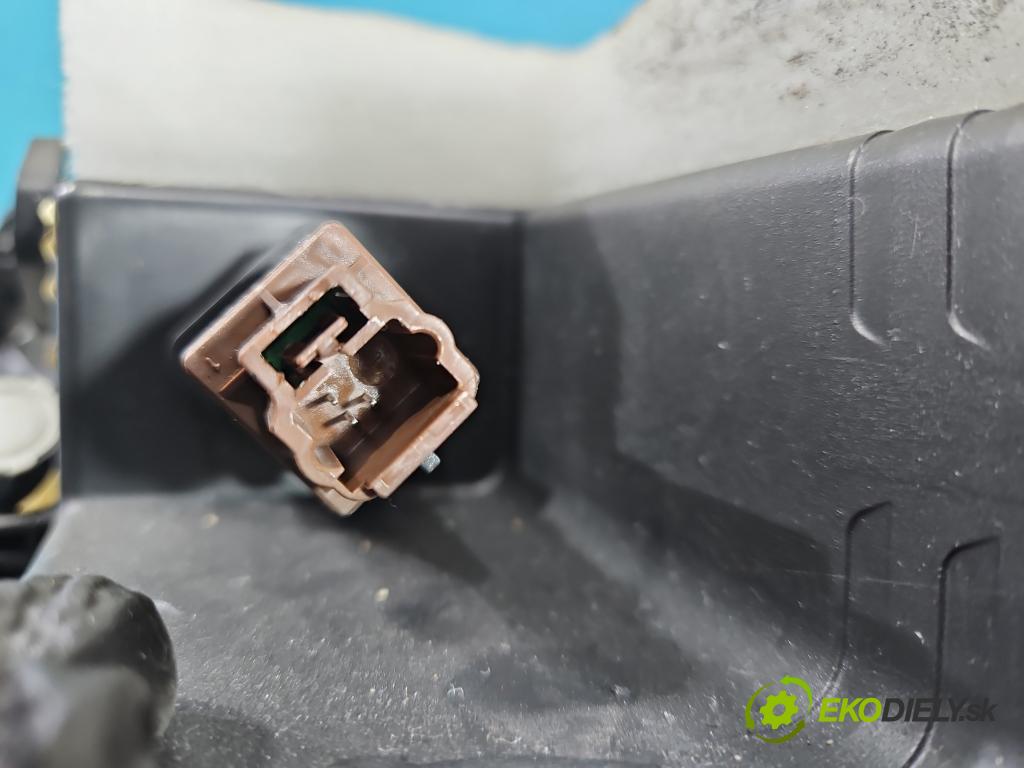 Nissan Juke I 2010-2019 1.5 dci 110 HP manual 81 kW 1461 cm3 5- kastlík 685201KP2A