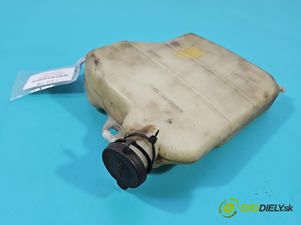 Honda VFR 800 1998-2001 0.8b 109 HP manual 80 kW 781 cm3 2- Nádrž: kompenzačné: