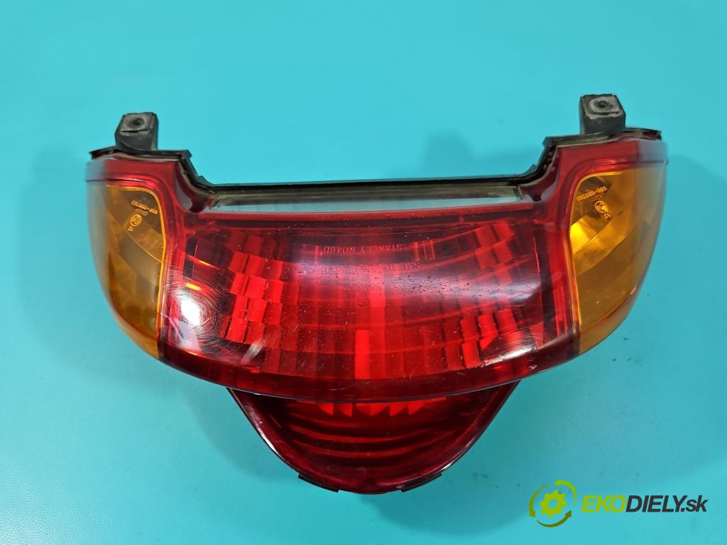 Honda VFR 800 1998-2001 0.8b 109 HP manual 80 kW 781 cm3 2- svetlo / reflektor zadné ľavé R0480 (Kľučka dverí ostatné)