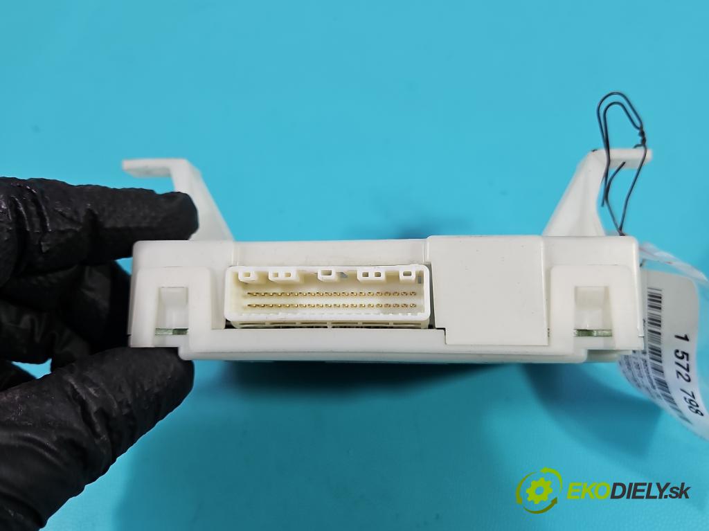 Nissan Juke I 2010-2019 1.5 dci K9K 110 HP manual 81 kW 1461 cm3 5- riadiaca jednotka ostatné 27760-1KG0A