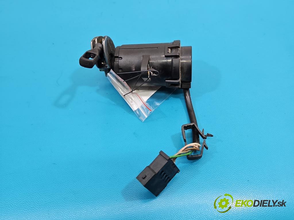 Audi 80 B4 1991-1994 1.9 tdi 90 HP manual 66 kW 1896 cm3 4- pedal plyn potenciometr: 0205001001