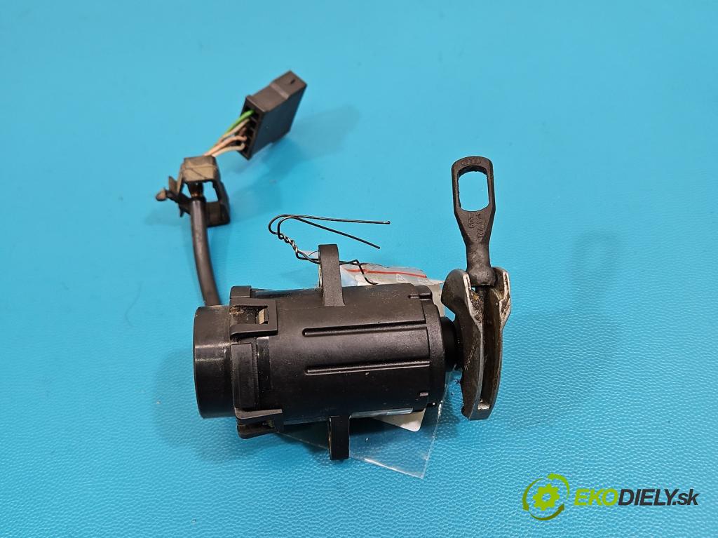Audi 80 B4 1991-1994 1.9 tdi 90 HP manual 66 kW 1896 cm3 4- pedal plyn potenciometr: 0205001001