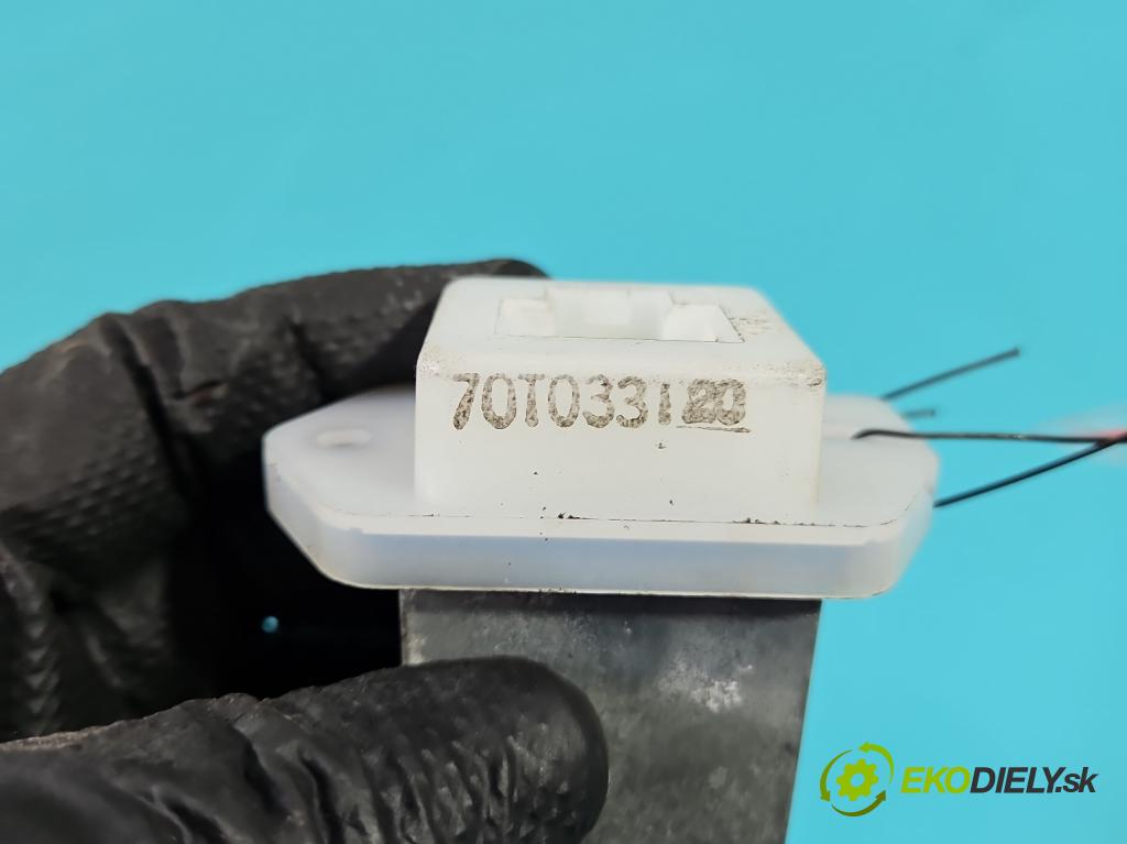 Nissan Juke I 2010-2019 1.5 dci K9K 110 HP manual 81 kW 1461 cm3 5- rezistor