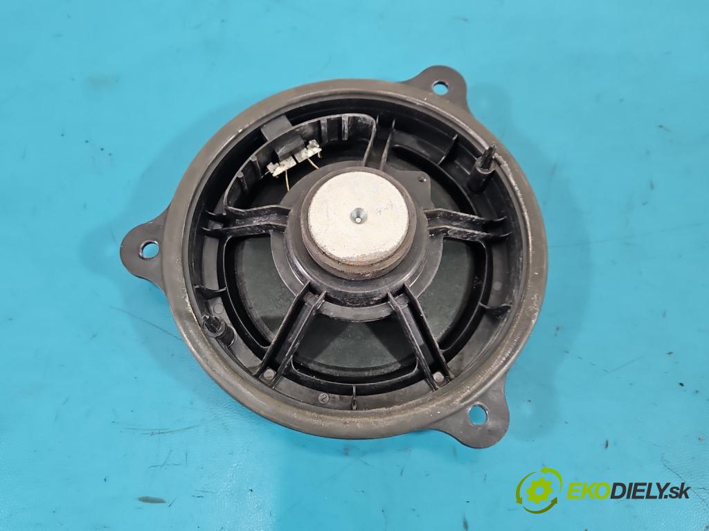 Nissan Juke I 2010-2019 1.5 dci K9K 110 HP manual 81 kW 1461 cm3 5- Reproduktor