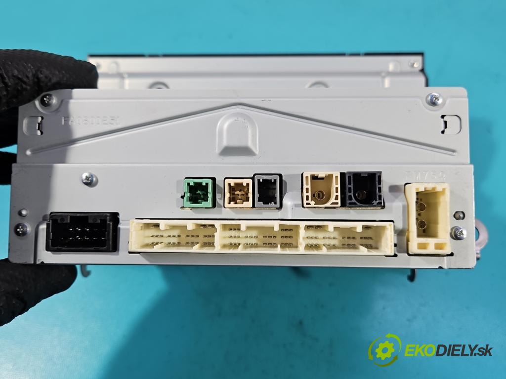 Toyota Corolla E21 2019- 1.5 12V 125 HP automatic 92 kW 1490 cm3 4- Radio originál 86140-02D41