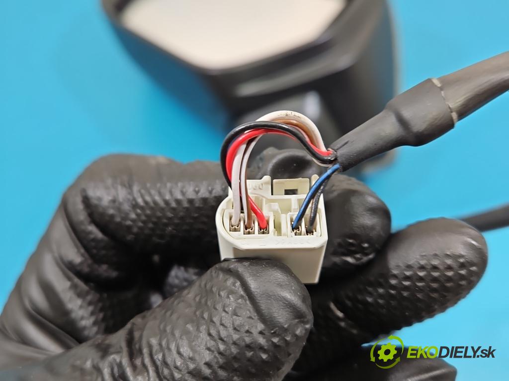 Toyota Corolla E21 2019- 1.5 12V 125 HP automatic 92 kW 1490 cm3 4- zrkadlo ľavé  (Kľučka dverí ostatné)