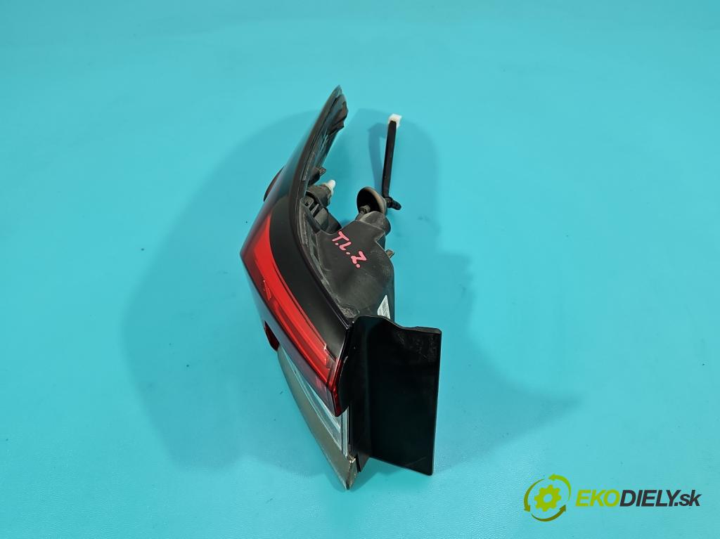 Toyota Corolla E21 2019- 1.5 12V 125 HP automatic 92 kW 1490 cm3 4- svetlo / reflektor zadné ľavé 81560-02D11-00 (Kľučka dverí ostatné)