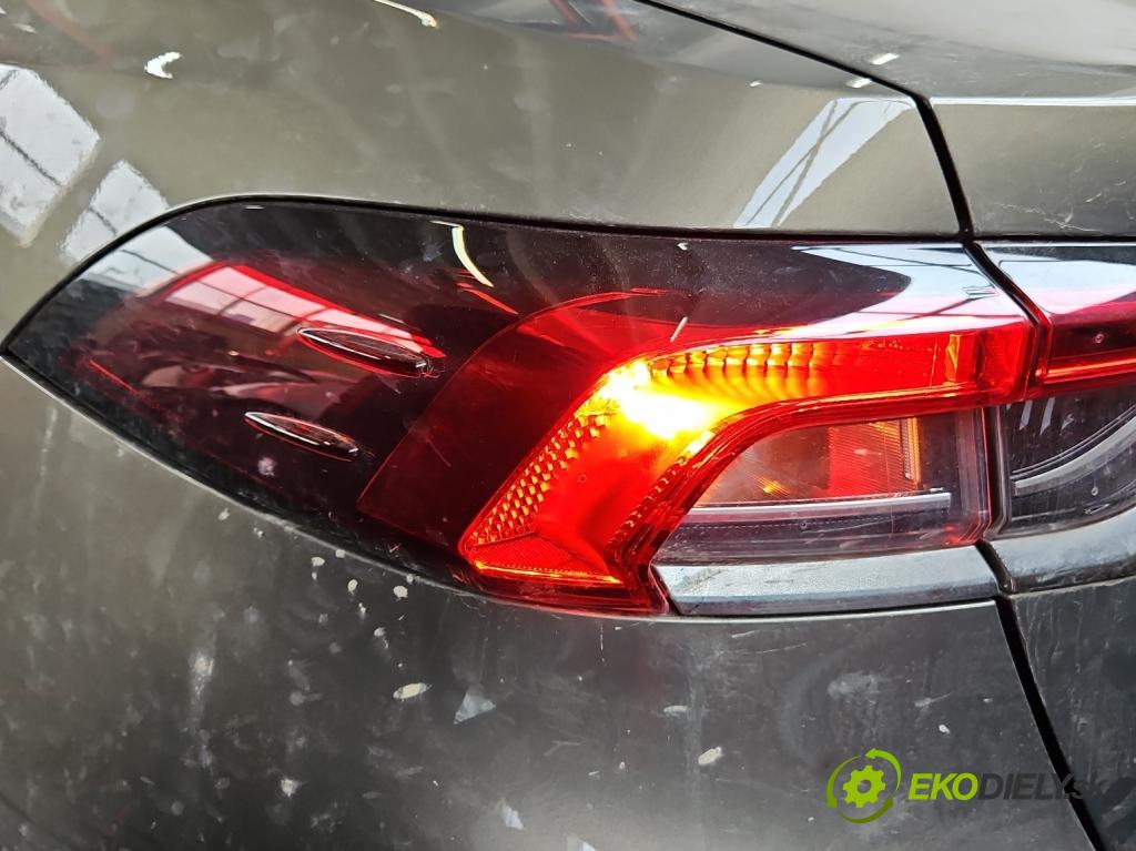 Toyota Corolla E21 2019- 1.5 12V 125 HP automatic 92 kW 1490 cm3 4- svetlo / reflektor zadné ľavé 81560-02D11-00 (Kľučka dverí ostatné)