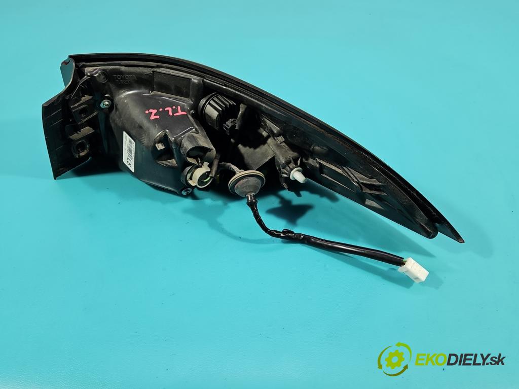 Toyota Corolla E21 2019- 1.5 12V 125 HP automatic 92 kW 1490 cm3 4- svetlo / reflektor zadné ľavé 81560-02D11-00 (Kľučka dverí ostatné)