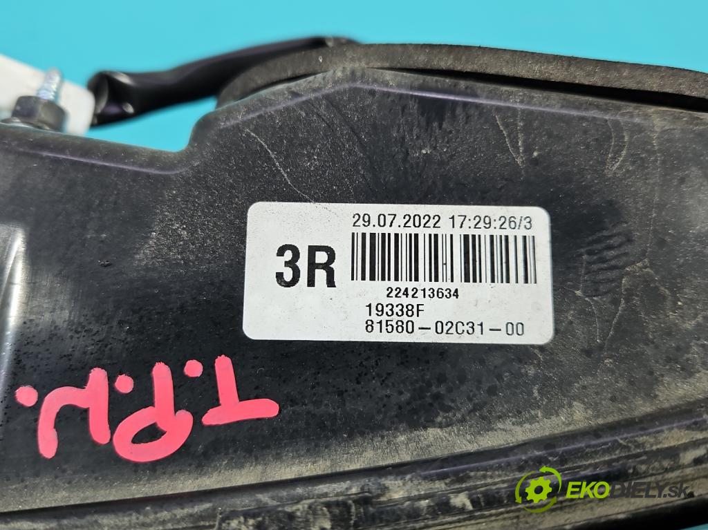 Toyota Corolla E21 2019- 1.5 12V 125 HP automatic 92 kW 1490 cm3 4- svetlo / reflektor zadné pravé 81580-02C31-00 (Kľučka dverí ostatné)