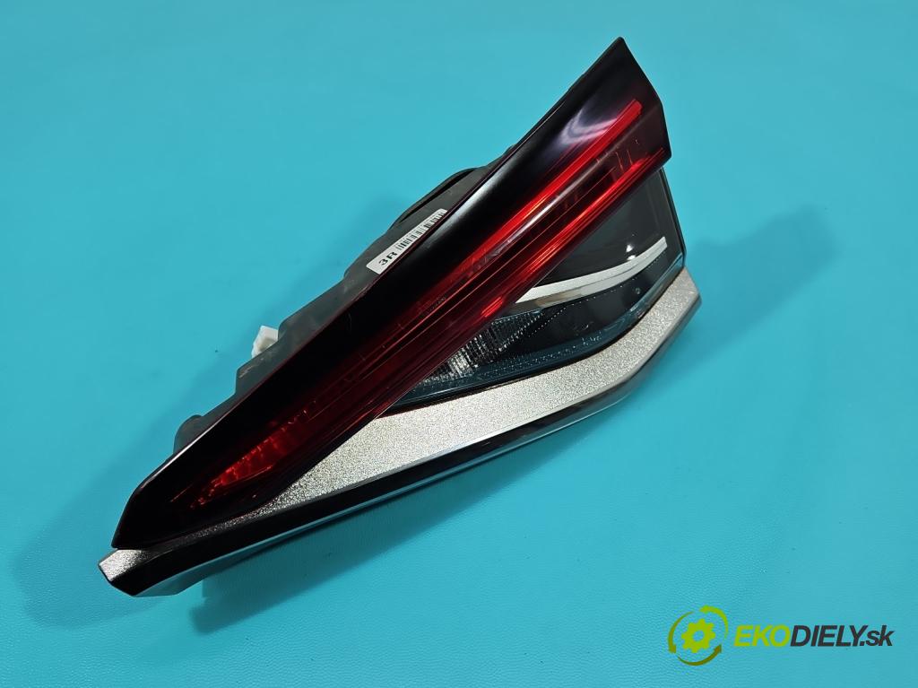 Toyota Corolla E21 2019- 1.5 12V 125 HP automatic 92 kW 1490 cm3 4- svetlo / reflektor zadné pravé 81580-02C31-00 (Kľučka dverí ostatné)