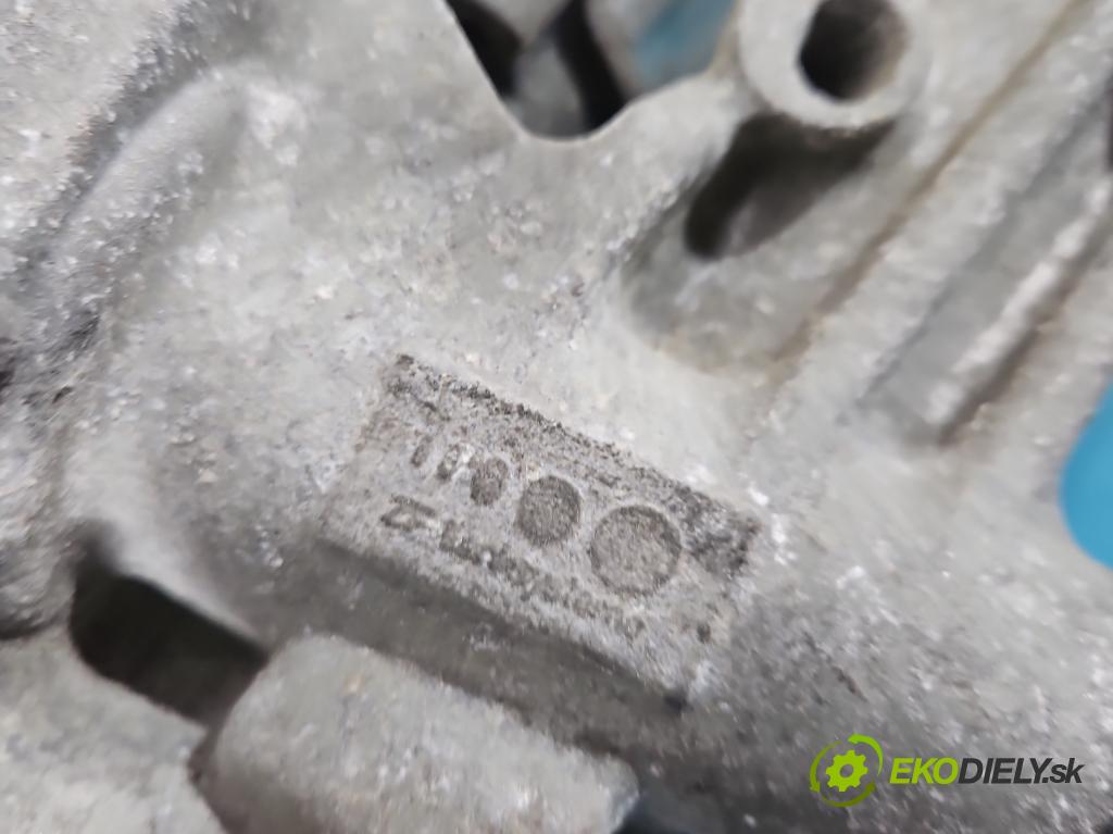 Opel Insignia A 2008-2017 2.0 cdti 160 HP manual 118 kW 1956 cm3 5- Ozubené kolo: volant P13376584