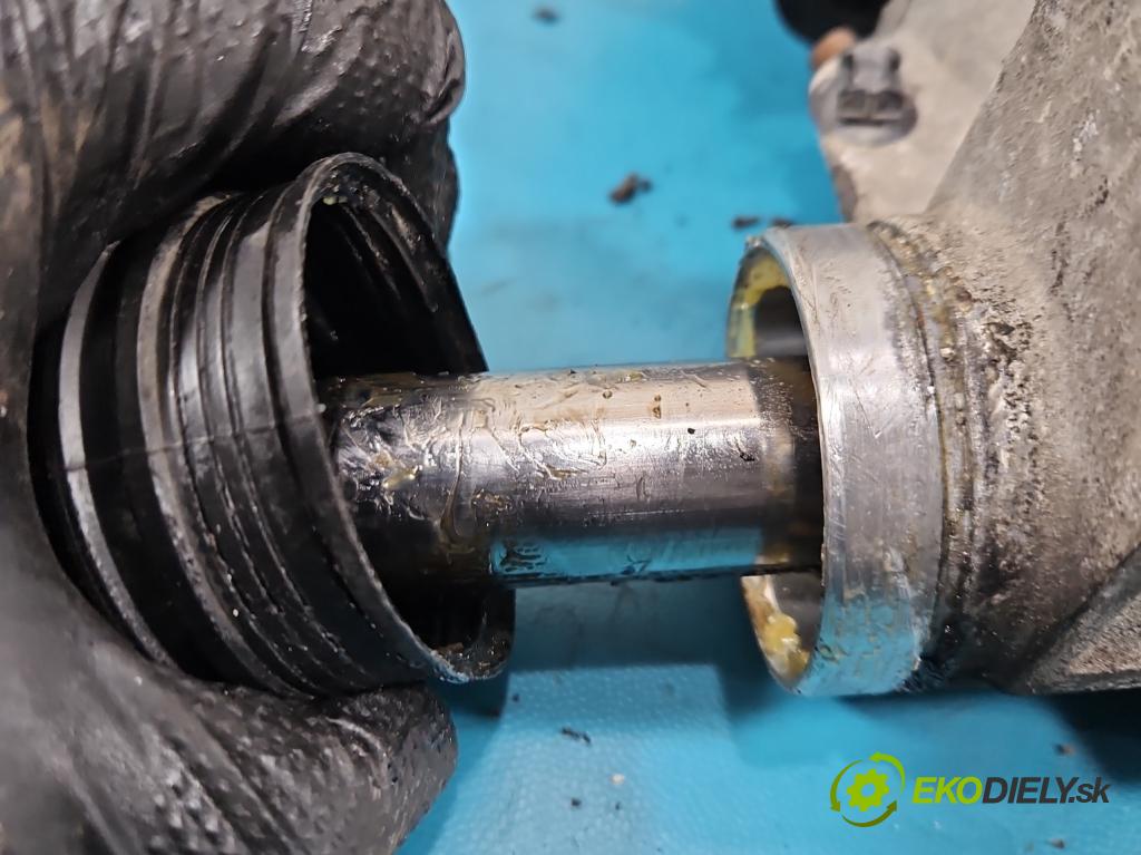 Opel Insignia A 2008-2017 2.0 cdti 160 HP manual 118 kW 1956 cm3 5- Ozubené kolo: volant P13376584