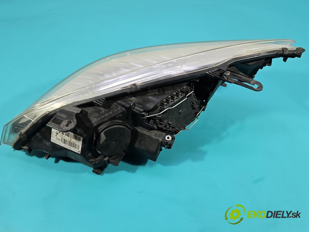 Renault Megane III 2008-2016 2.0 Tce 179KM manual 132 kW 1998 cm3 5- Reflektor: pravý 260100017R (Svetlo predné pravé)