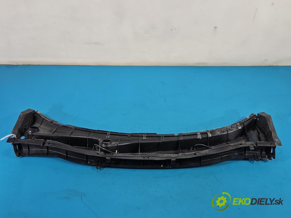 Nissan Juke I 2010-2019 1.5 dci K9K 110 HP manual 81 kW 1461 cm3 5- torpédo 66862 (Torpédo (plast pod čelným sklom))