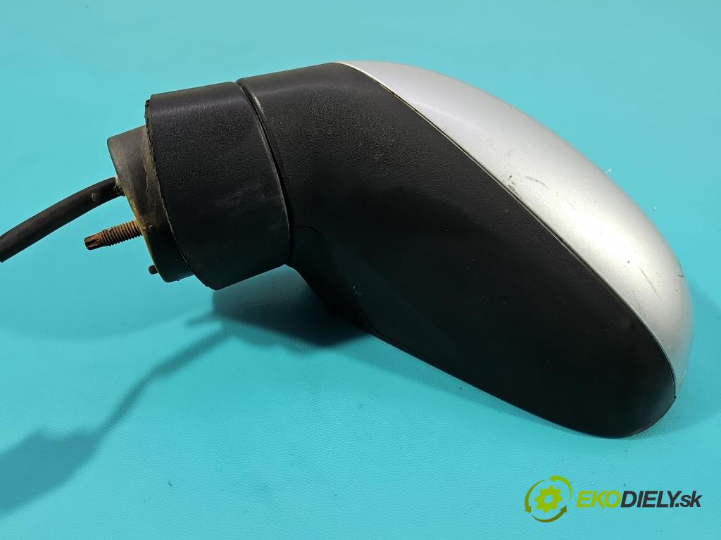 Seat Leon II 2005-2012 1.6 SR 102 HP manual 75 kW 1595 cm3 5- zrkadlo ľavé  (Kľučka dverí ostatné)