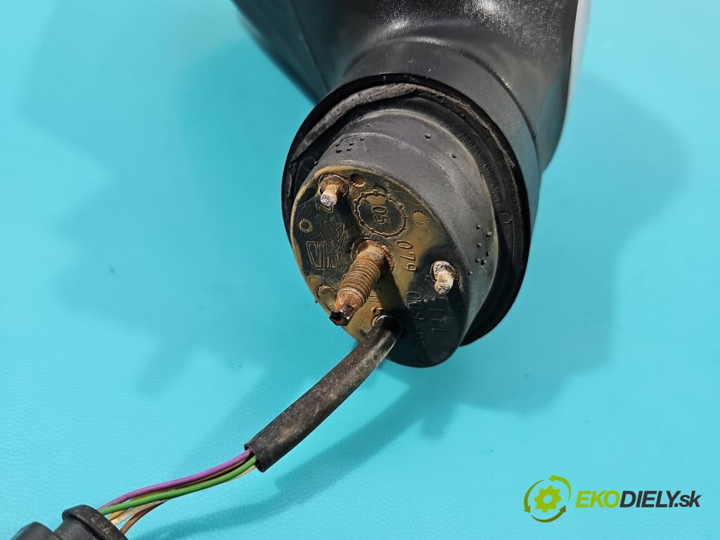 Seat Leon II 2005-2012 1.6 SR 102 HP manual 75 kW 1595 cm3 5- zrkadlo ľavé  (Kľučka dverí ostatné)