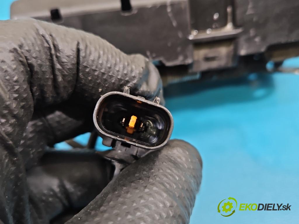 Kia Optima IV 2015-2020 1.6 T-GDI: 180 HP automatic 132.4 kW 1591 cm3 4- zámok kapoty