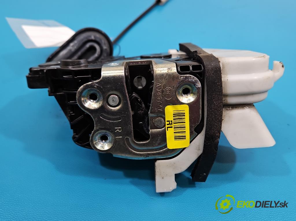 Kia Optima IV 2015-2020 1.6 T-GDI: 180 HP automatic 132.4 kW 1591 cm3 4- zámok predné pravý 81320-D4090